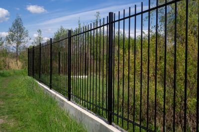 Metal Fence Construction in Pearland, TX